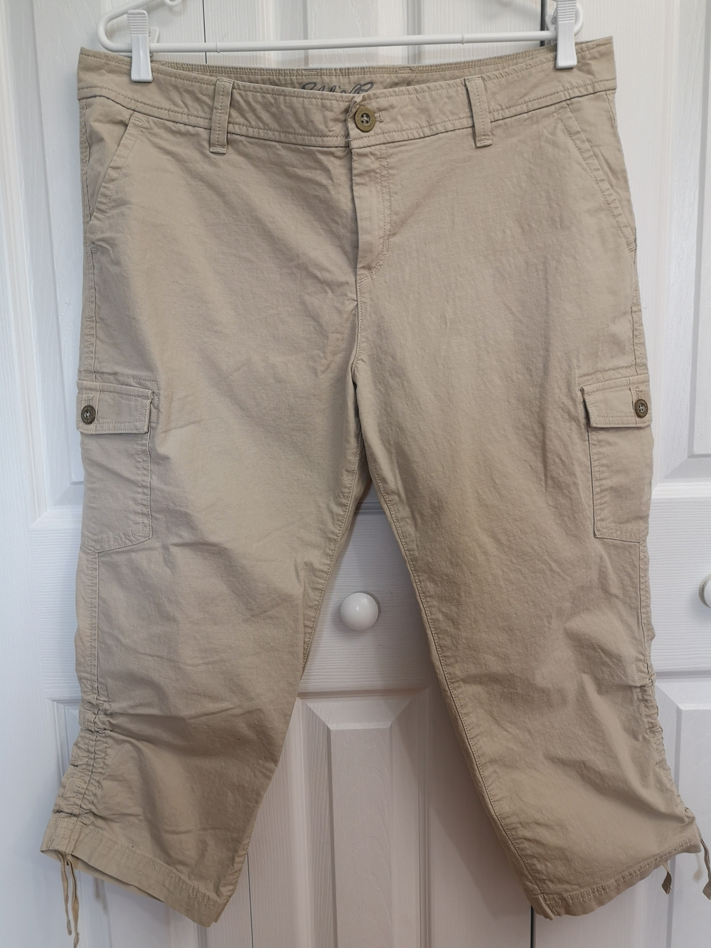 Eddie Bauer Khaki Cargo Capri Pants Size 14P
